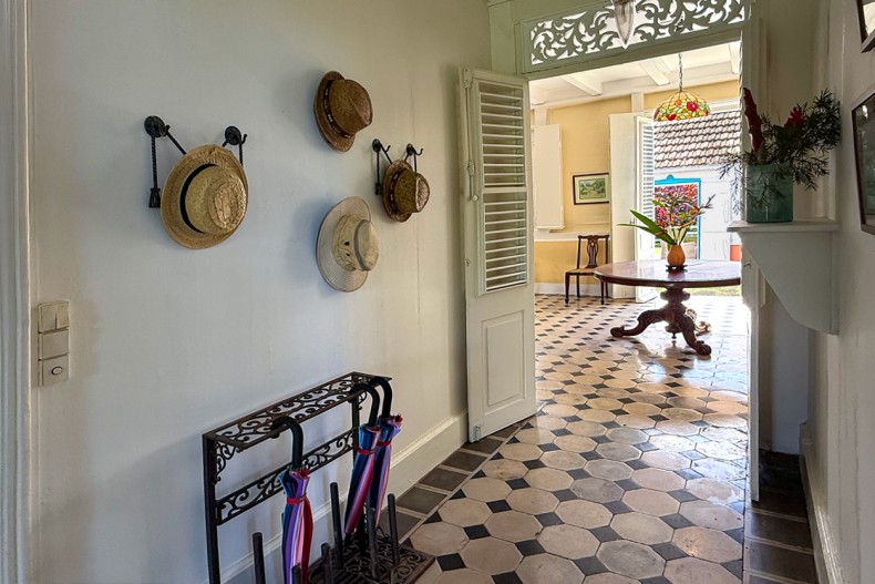 Maison du Géreur entrée