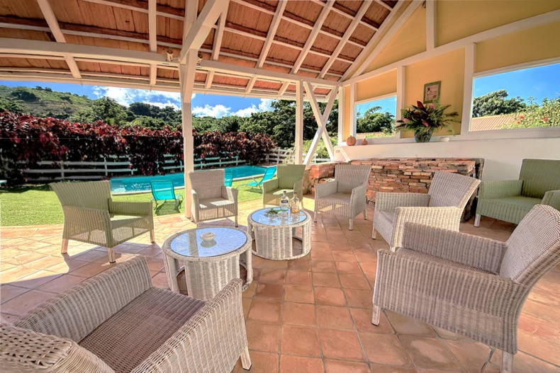 Maison du Géreur pool house