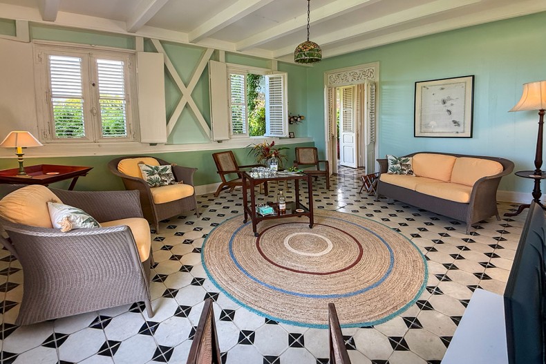 Maison du Géreur Salon tv