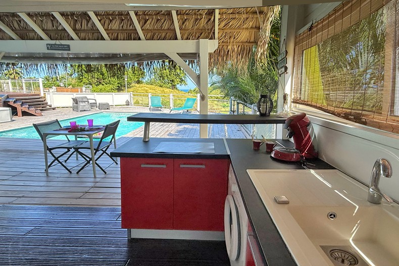 Petit Bungalow le François vue cuisine