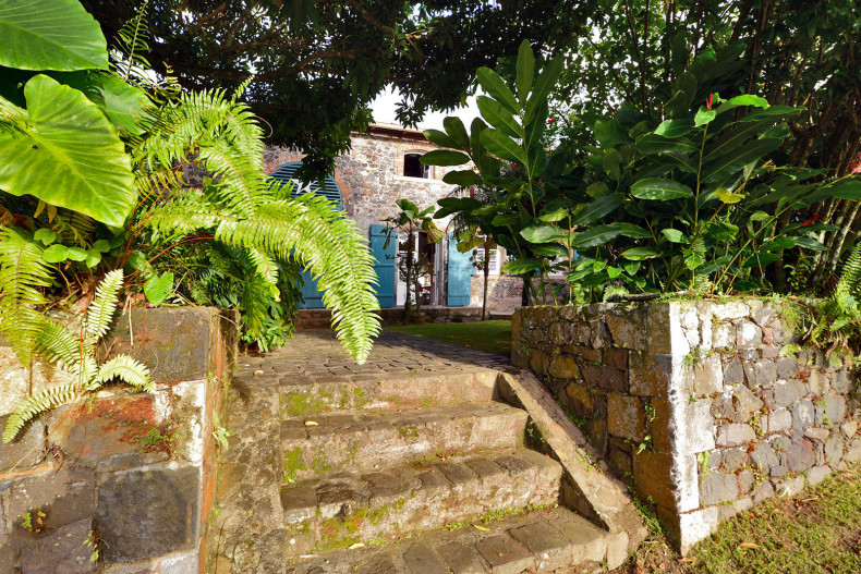 Escalier petite distillerie