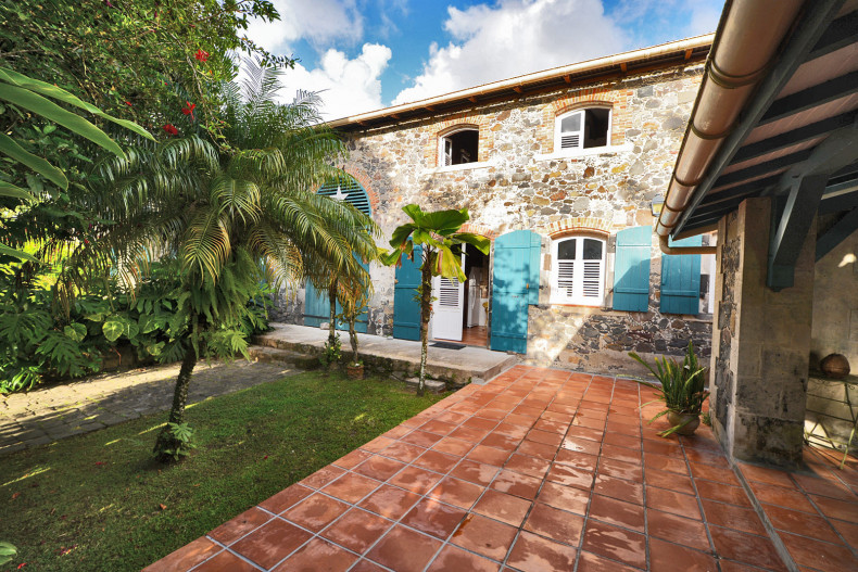 Location maison de caractere saint pierre