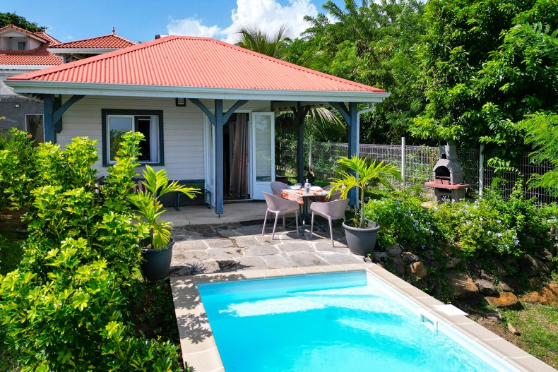 Bungalow ti Papa Diamant piscine
