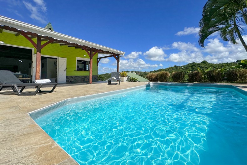 Location villa piscine vallée verte Rivière Salée Martinique