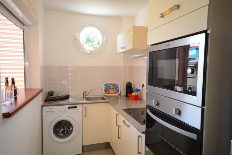 residence des iles cuisine T2