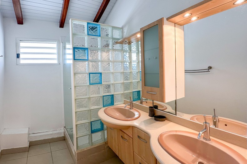 La deuxième salle d'eau