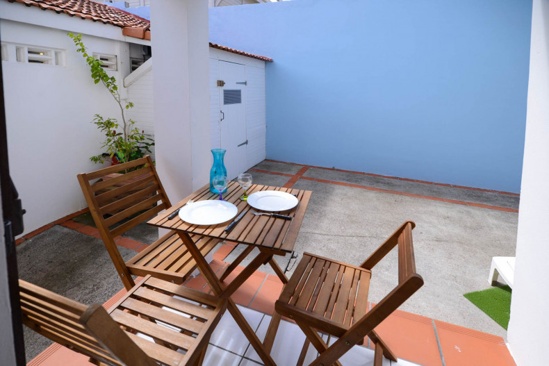 La toute petite terrasse, pour vos repas