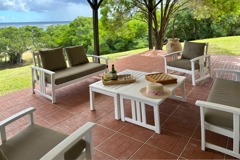 Terrasse salon villa Tartane Cap Nature