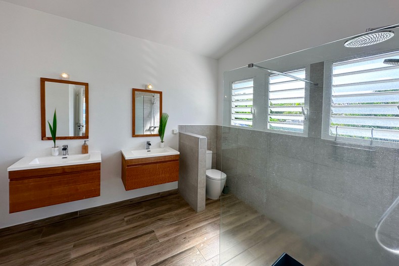 Location Grande Belle Villa familiale de luxe Cap Est Martinique Piscine Vue Mer