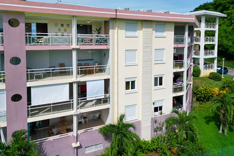 Superbe Appartement T3 le Marin bâtiment