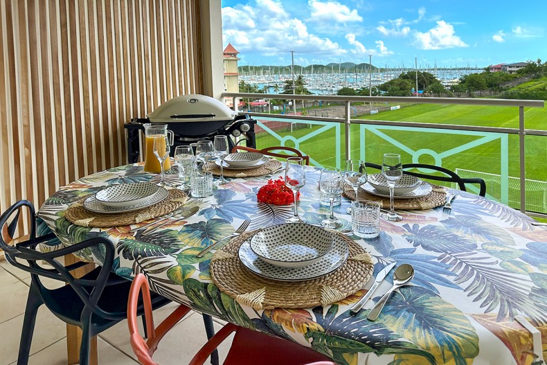 Superbe Appartement T3 le Marin Table