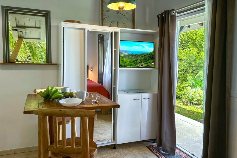 Bungalow ti Papa Diamant tv