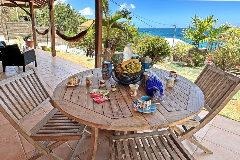 Villa terre du Diamant vue table