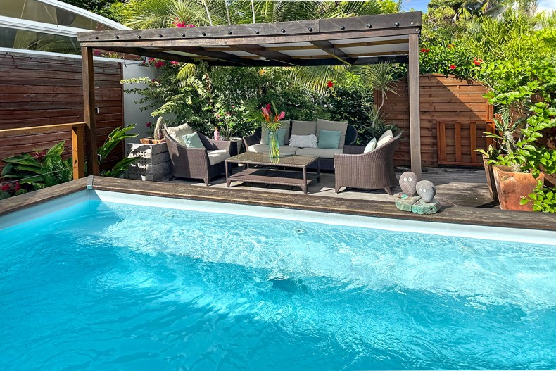 Salon maison piscine sur le toit du Diamant