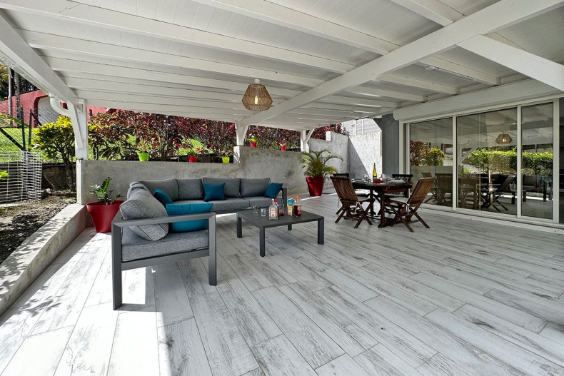 Location T2 trois ilets bas de villa martinique terrasse