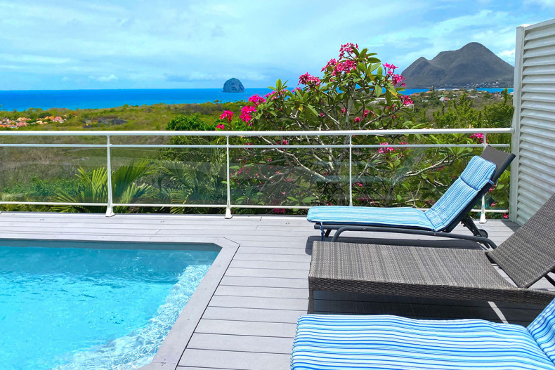 Location avec piscine Bleu Citron Le diamant