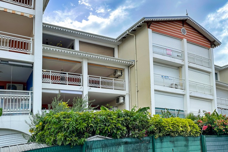 Tropicana côté rue