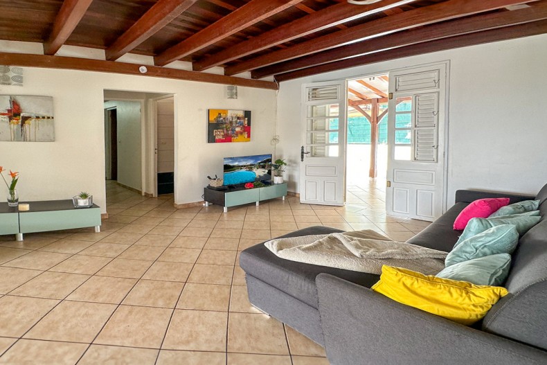 Villa tropical Diamant TV