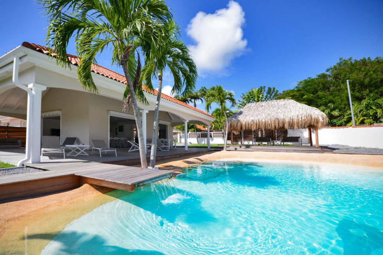 Magnifique piscine villa le François