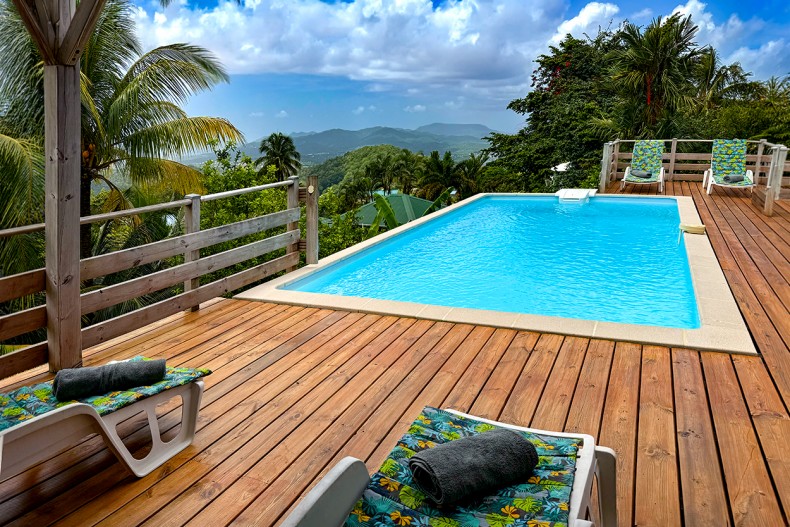 Villa piscine Martinique hauts rivière salée