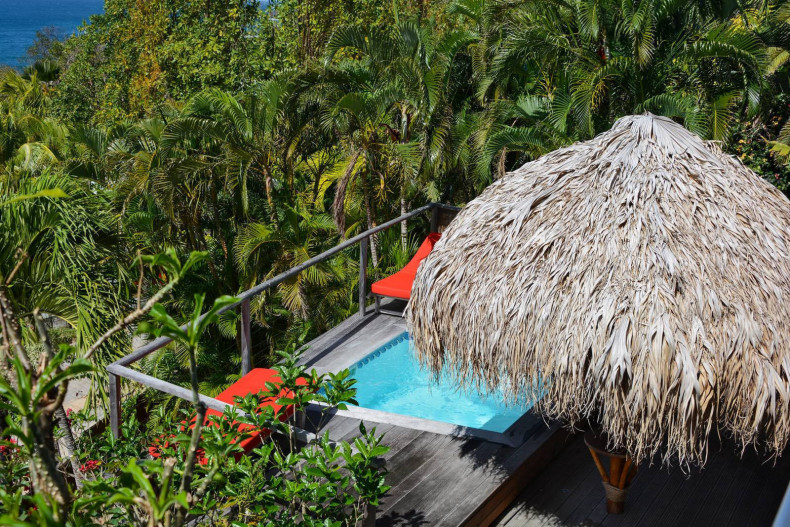 piscine individuelle Vue Turquoise Parasol