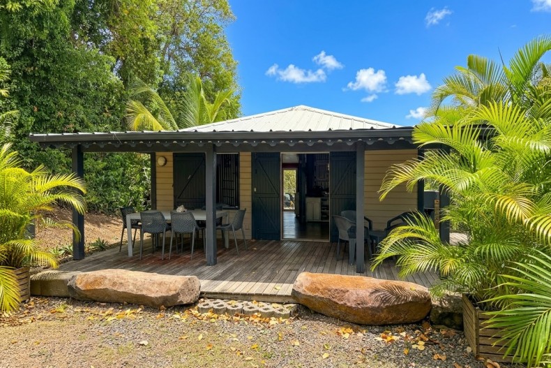 L'entrée du bungalow 1