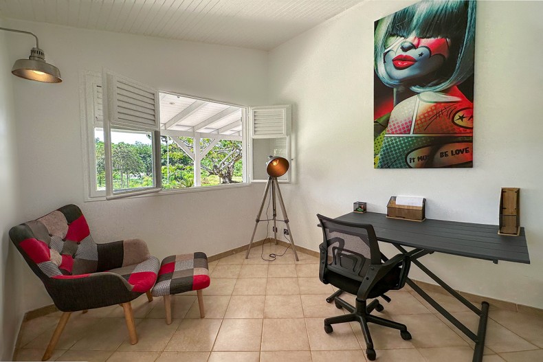 Salle d'eau  2 Belle Villa Sainte Anne bureau