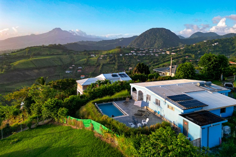 Location petite maison le carbet Martinique pelée