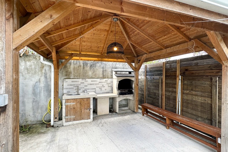 Petite Cascade de Sainte Anne bbq