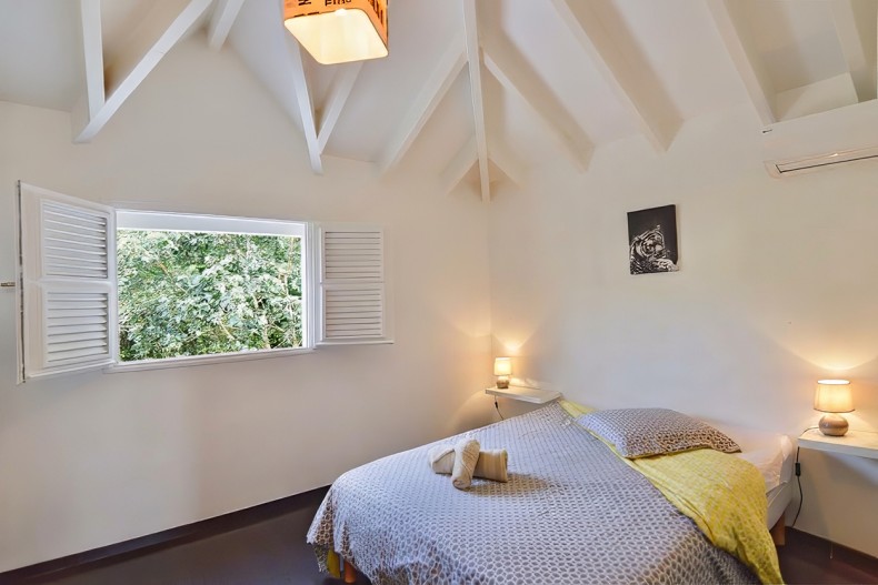 location belle villa de l anse  a l ane piscine et spa