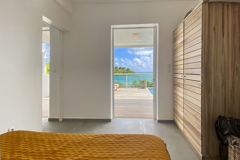 Location villa piscine bord de mer Martinique