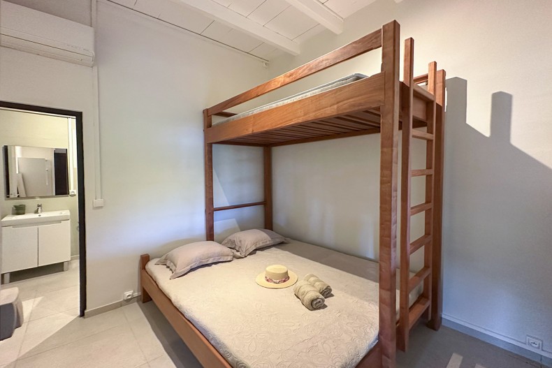 Ch 3 Location villa Tartane Cap Nature