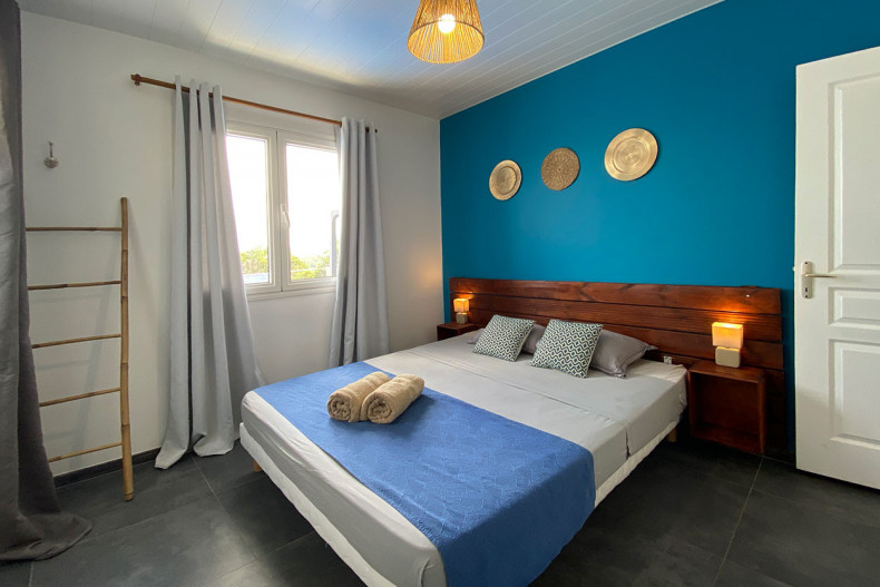 Petite maison sur les hauteurs des 3 ilets