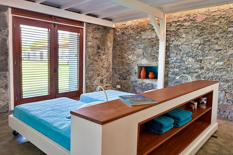 Location de charme avec piscien Saint Pierre