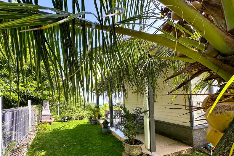 Bungalow ti Papa Diamant jardin