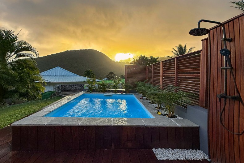 La Maison Mary location Sainte-Luce Martinique soleil coucbat