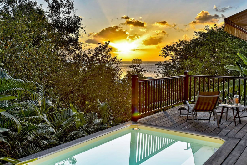 Location bas de villa piscine anse d'arlet martinique