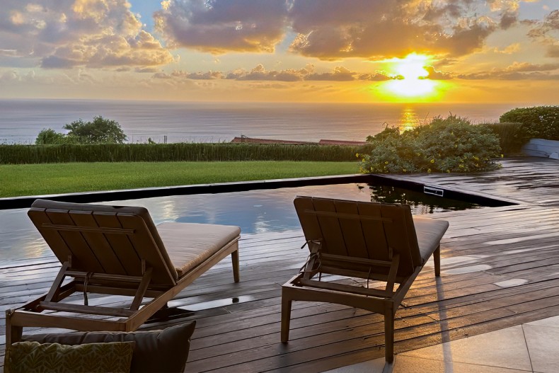 location villa vue mer piscine