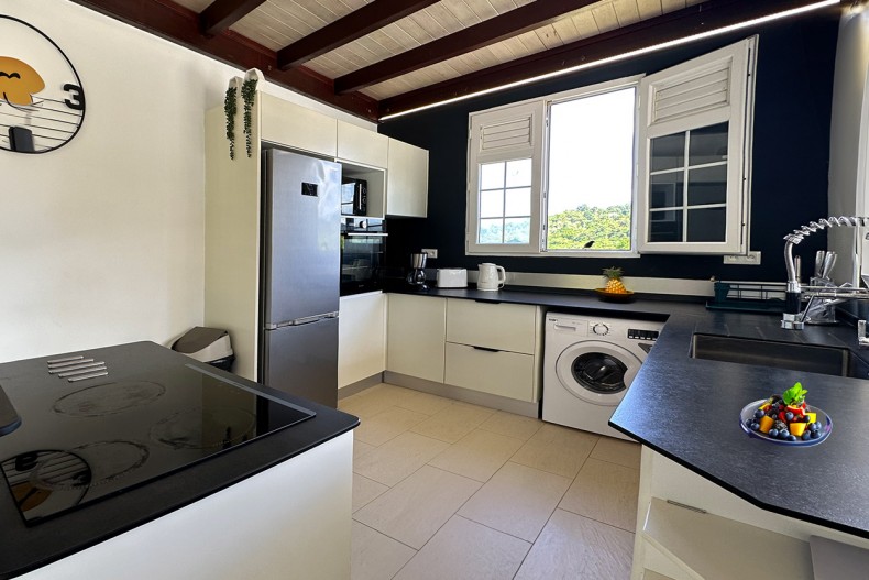 Cuisine villa vallée verte Rivière Salée Martinique