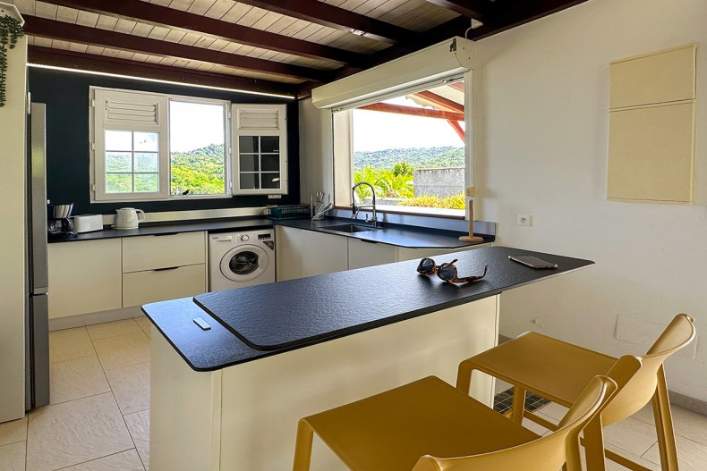 La cuisine  villa vallée verte Rivière Salée Martinique