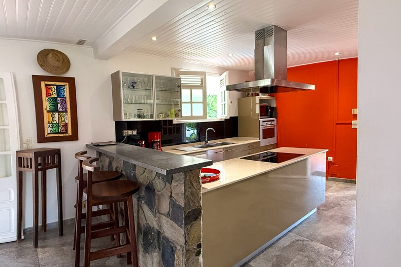 Location villa paisible le diamant piscine cuisine