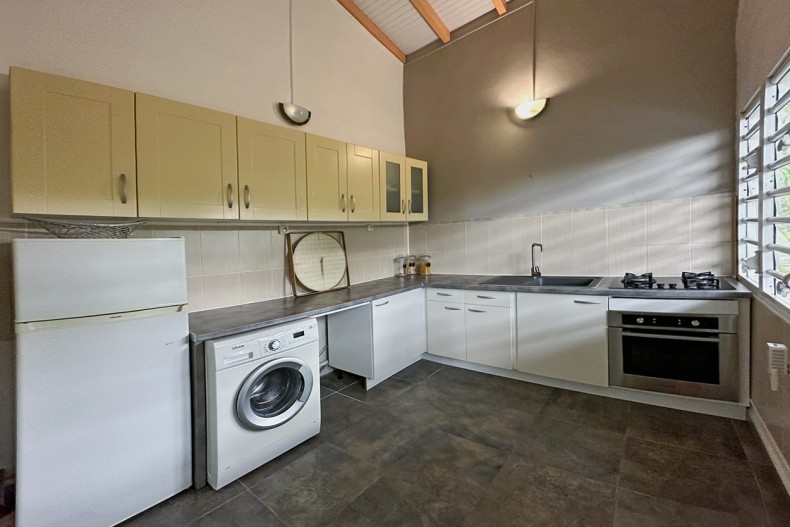 Location villa 6 ch Martinique piscine le vauclin cuisine ti