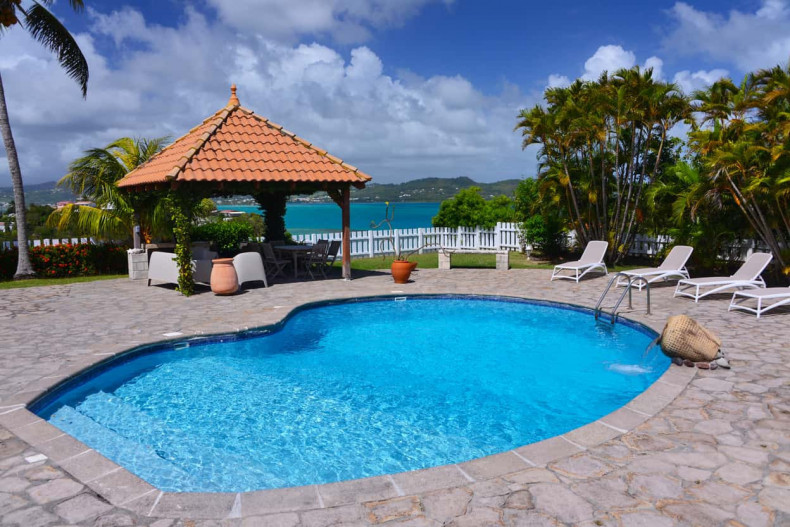 Location grand e villa piscine villa haut sable blanc