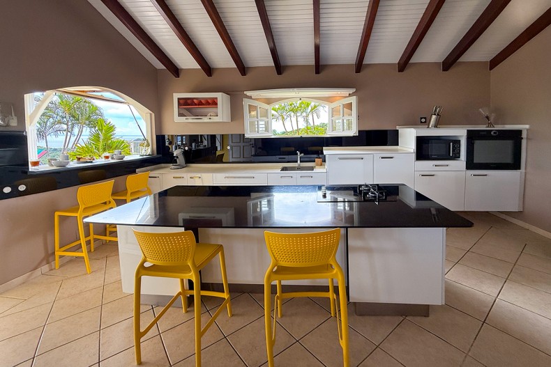 la cuisine Kaz Arome