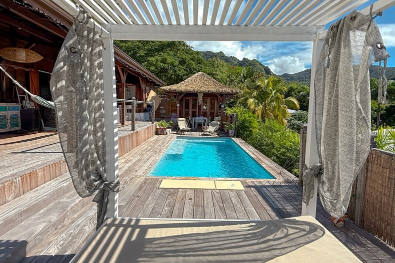villa de la baie de grande Anse lit piscine