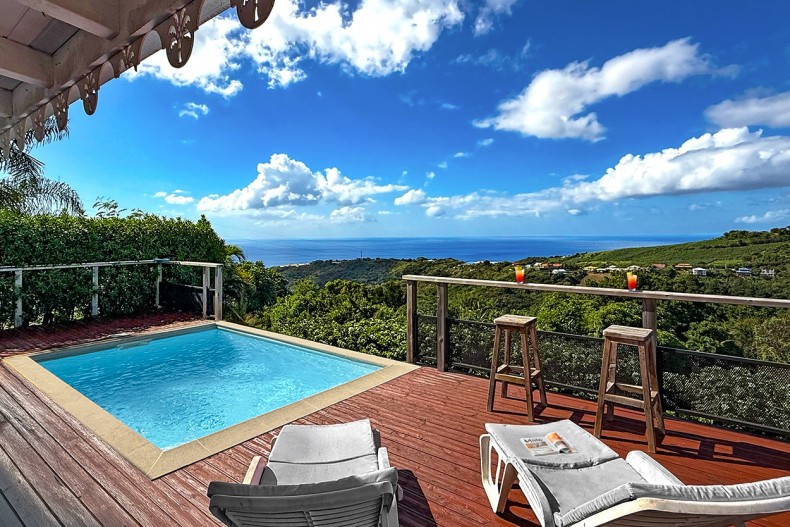 location bungalow avec piscine Martinique
