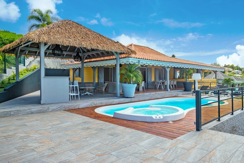 Location villa de luxe la CREOLE Martinique Trois Ilets piscine
