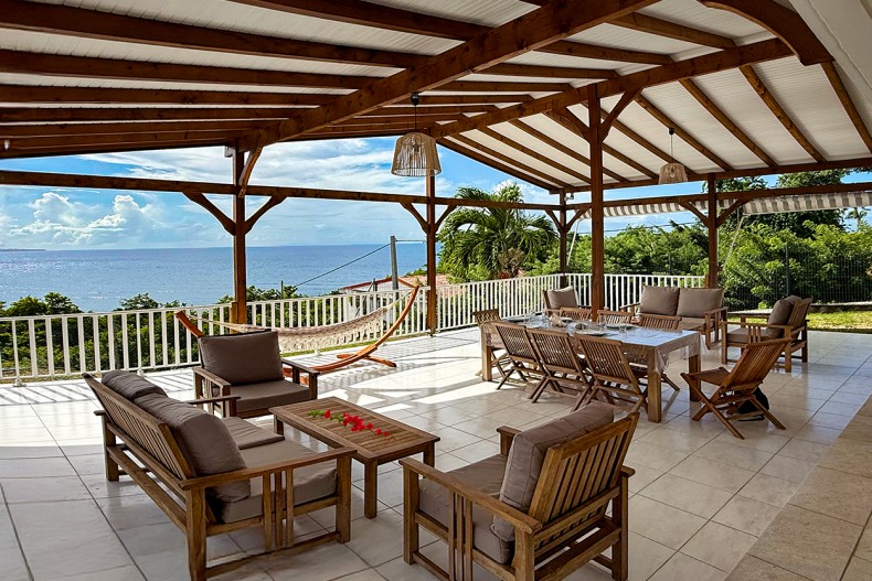 REFLET BLEU location Martinique