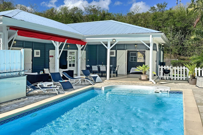 Location villa avec piscine bourg trois ilets martinique