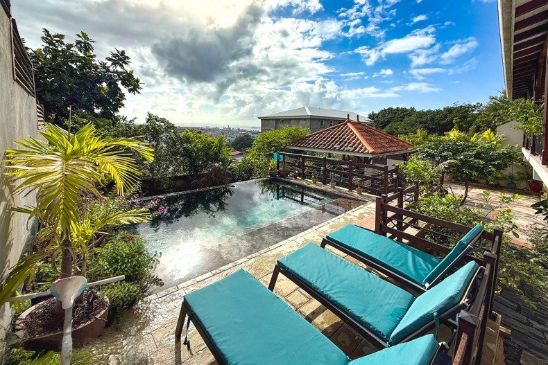 logement-a-fort-de-france-avec-piscine